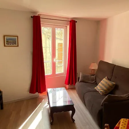 In The Heart Of The Historic Center Of Valreas