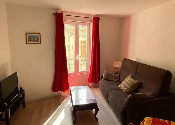 In The Heart Of The Historic Center Of Valreas