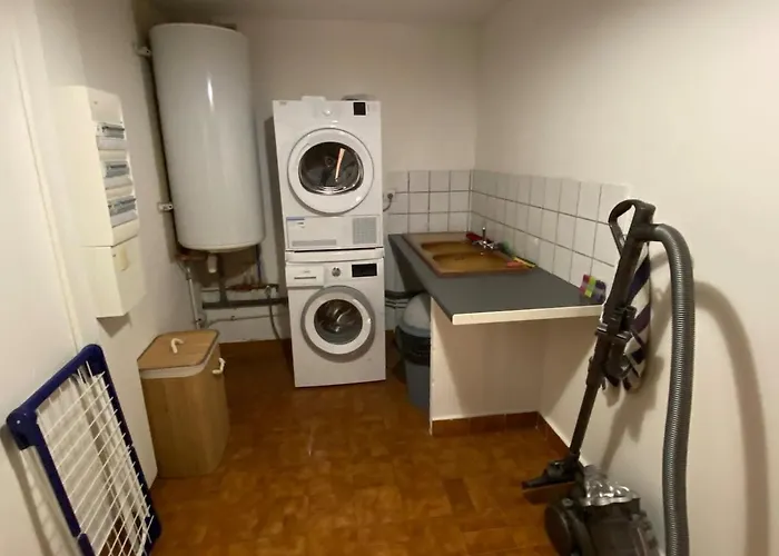 In The Heart Of The Historic Center Of Valreas Apartment